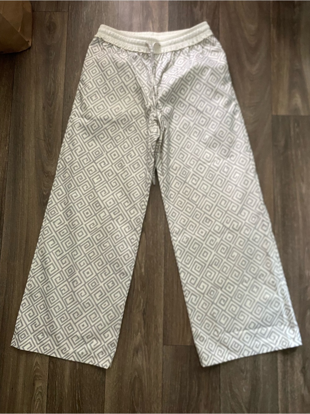 Women’s Geometric Pattern Wide Leg Pants - White/Grey